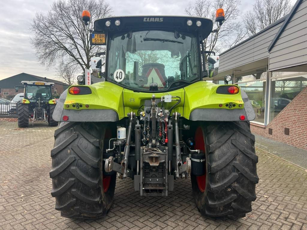 Claas Arion 610 CIS - Traktor: slika Claas Arion 610 CIS - Traktor Claas Arion 610 CIS - Traktor: slika Claas Arion 610 CIS - Traktor