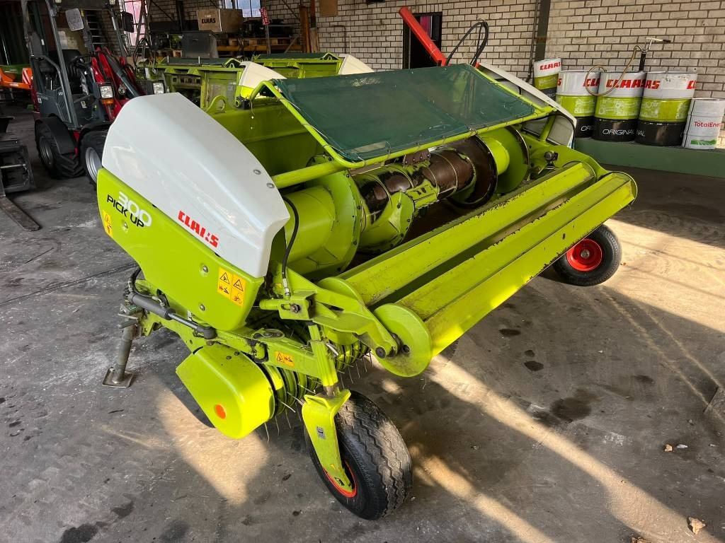 Claas PU 300 HD - Oprema za vrt: slika Claas PU 300 HD - Oprema za vrt Claas PU 300 HD - Oprema za vrt: slika Claas PU 300 HD - Oprema za vrt