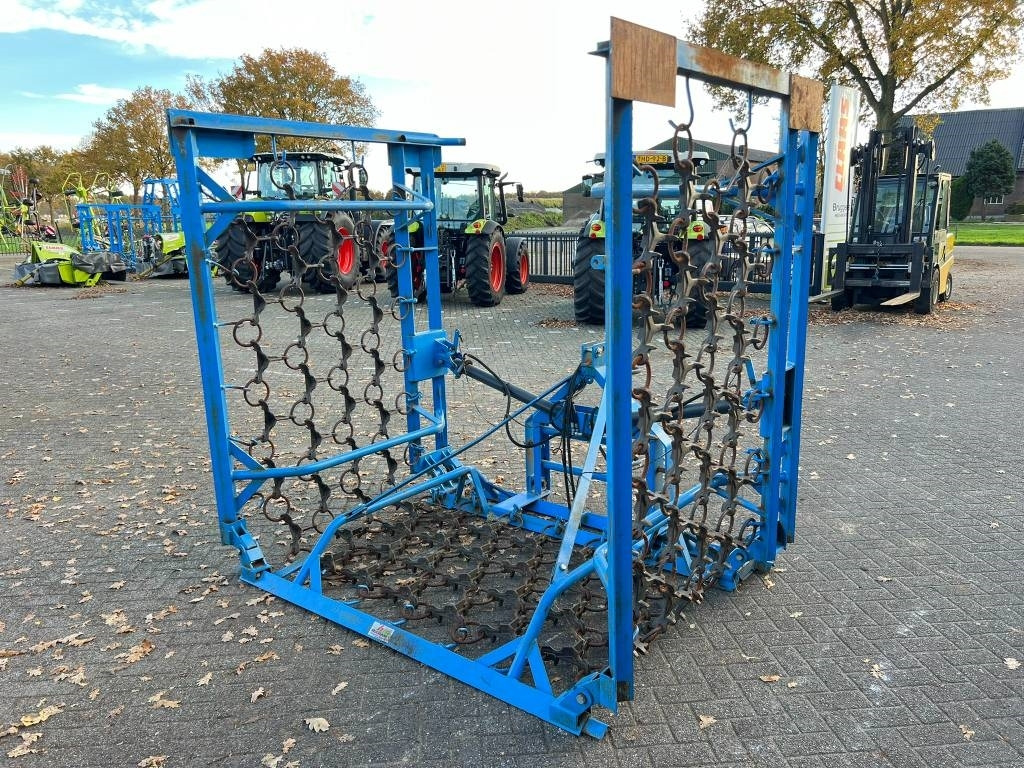 Inter-Tech Weidesleep - Oprema za stoku: slika Inter-Tech Weidesleep - Oprema za stoku Inter-Tech Weidesleep - Oprema za stoku: slika Inter-Tech Weidesleep - Oprema za stoku