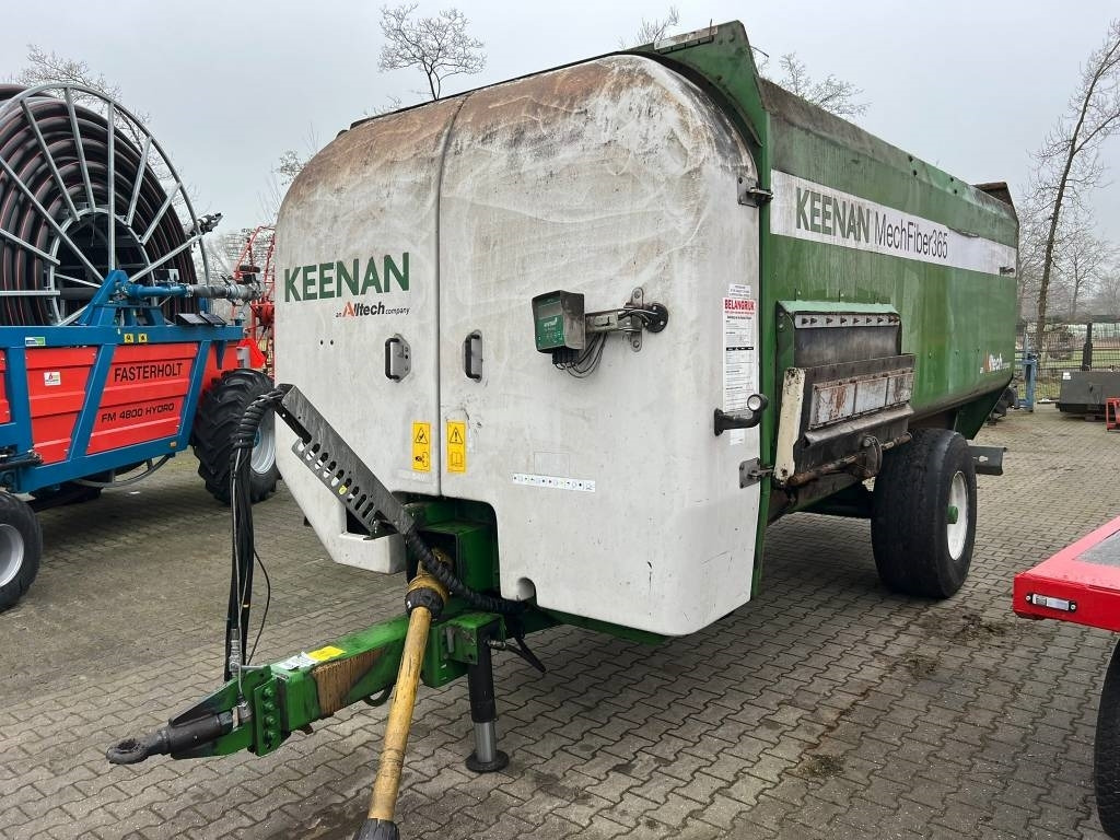 Keenan Mech-Fiber 365 - Vagon-miješalica za krmivo: slika Keenan Mech-Fiber 365 - Vagon-miješalica za krmivo Keenan Mech-Fiber 365 - Vagon-miješalica za krmivo: slika Keenan Mech-Fiber 365 - Vagon-miješalica za krmivo