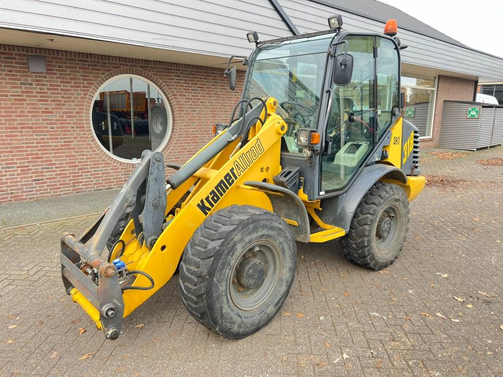 Kramer 318 - Utovarivač na kotačima: slika Kramer 318 - Utovarivač na kotačima Kramer 318 - Utovarivač na kotačima: slika Kramer 318 - Utovarivač na kotačima