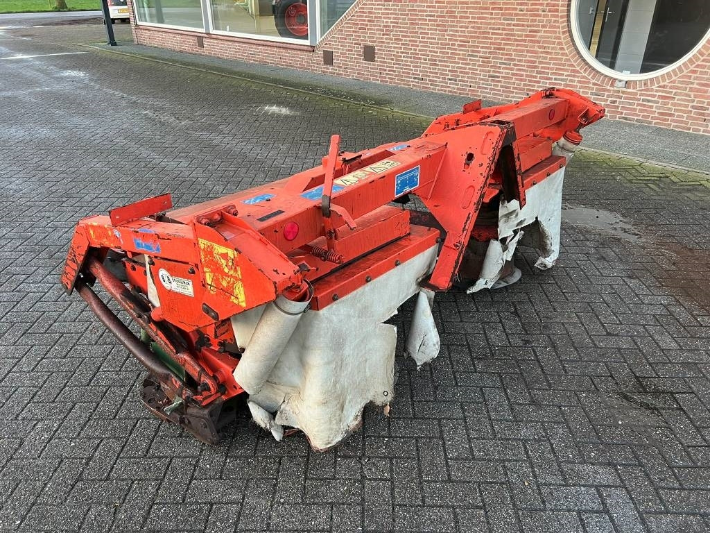 Kuhn GMD 702 F - Kosilica: slika Kuhn GMD 702 F - Kosilica Kuhn GMD 702 F - Kosilica: slika Kuhn GMD 702 F - Kosilica