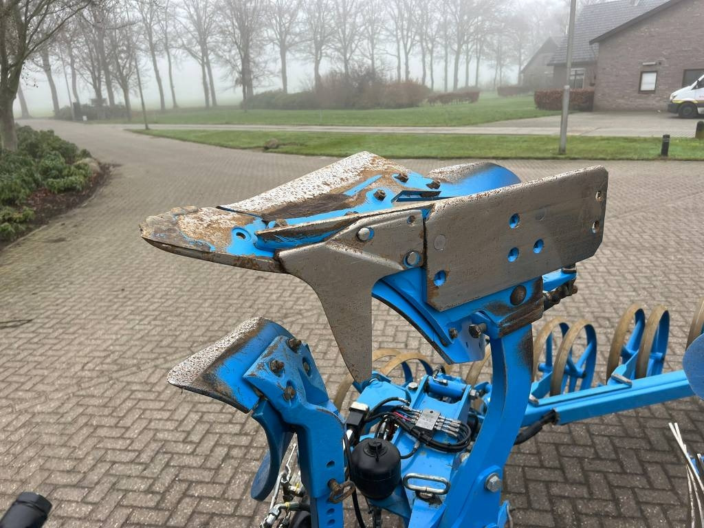 Plug Lemken Juwel 8 V 5 N 100: slika Plug Lemken Juwel 8 V 5 N 100