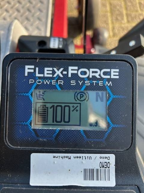 Toro eMR 4275 - Vrtna kosilica: slika Toro eMR 4275 - Vrtna kosilica Toro eMR 4275 - Vrtna kosilica: slika Toro eMR 4275 - Vrtna kosilica