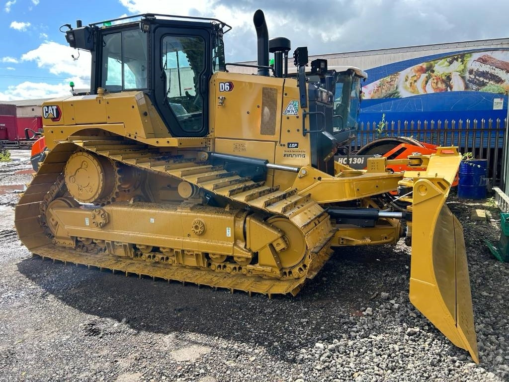 CAT D 6 LGP - Buldožer: slika CAT D 6 LGP - Buldožer CAT D 6 LGP - Buldožer: slika CAT D 6 LGP - Buldožer