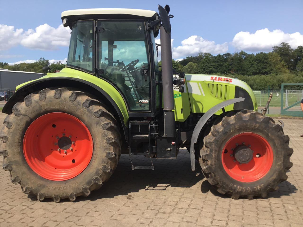 CLAAS Arion 630 - Traktor: slika CLAAS Arion 630 - Traktor CLAAS Arion 630 - Traktor: slika CLAAS Arion 630 - Traktor