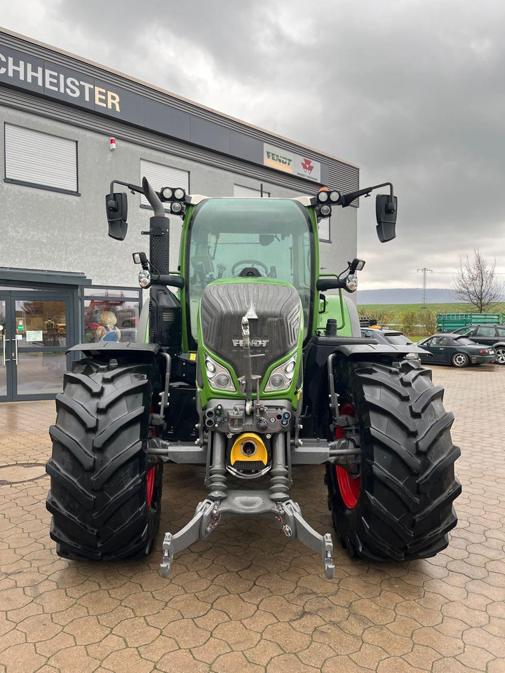 Fendt 720 Vario S4 ProfiPlus - Traktor: slika Fendt 720 Vario S4 ProfiPlus - Traktor Fendt 720 Vario S4 ProfiPlus - Traktor: slika Fendt 720 Vario S4 ProfiPlus - Traktor