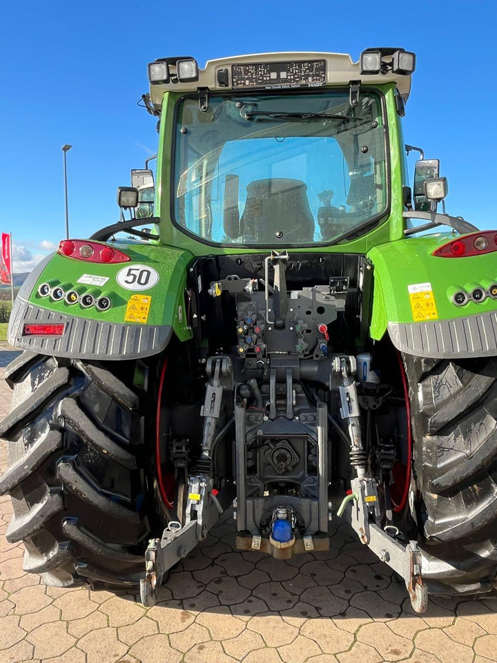 Fendt 722 Vario S4 ProfiPlus - Traktor: slika Fendt 722 Vario S4 ProfiPlus - Traktor Fendt 722 Vario S4 ProfiPlus - Traktor: slika Fendt 722 Vario S4 ProfiPlus - Traktor