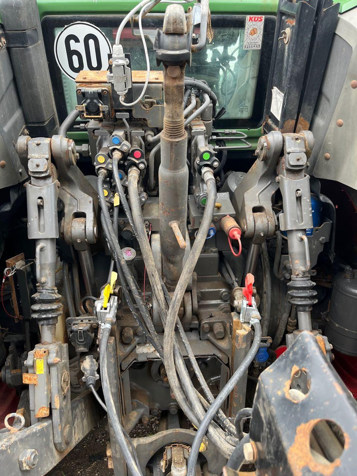 Fendt 930 Vario SCR - Traktor: slika Fendt 930 Vario SCR - Traktor Fendt 930 Vario SCR - Traktor: slika Fendt 930 Vario SCR - Traktor