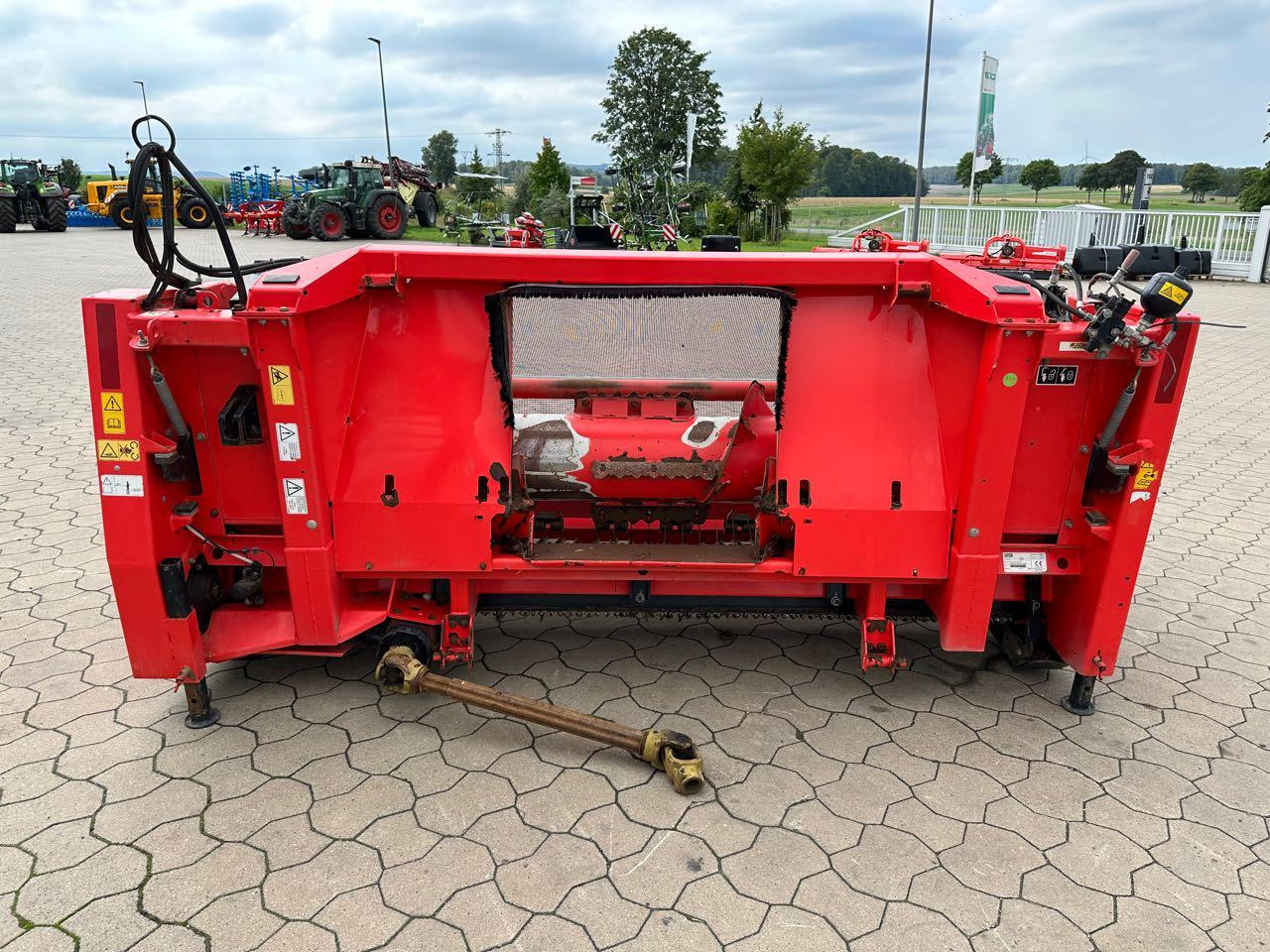 Kemper Pickup P3000 - Priključak za silažni kombajn: slika Kemper Pickup P3000 - Priključak za silažni kombajn Kemper Pickup P3000 - Priključak za silažni kombajn: slika Kemper Pickup P3000 - Priključak za silažni kombajn