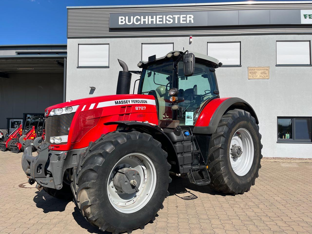 Traktor Massey Ferguson 8727 Dyna VT: slika Traktor Massey Ferguson 8727 Dyna VT