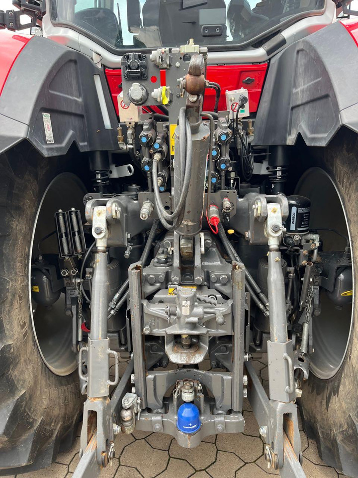 Massey Ferguson 8S.265 Dyna E-Power Exclusive - Traktor: slika Massey Ferguson 8S.265 Dyna E-Power Exclusive - Traktor Massey Ferguson 8S.265 Dyna E-Power Exclusive - Traktor: slika Massey Ferguson 8S.265 Dyna E-Power Exclusive - Traktor