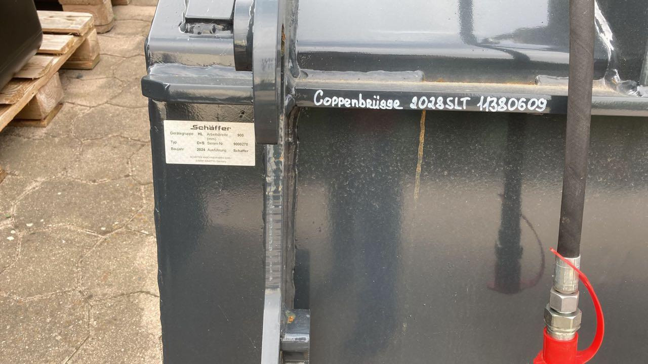 Schäffer Krokodilgebiss - Oprema za silose: slika Schäffer Krokodilgebiss - Oprema za silose Schäffer Krokodilgebiss - Oprema za silose: slika Schäffer Krokodilgebiss - Oprema za silose