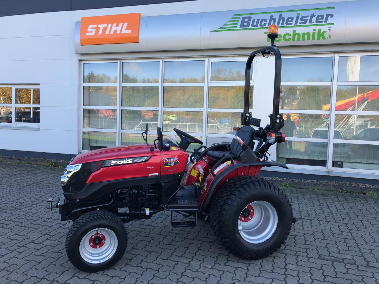 Solis 26 6+2 Tiger - Traktor: slika Solis 26 6+2 Tiger - Traktor Solis 26 6+2 Tiger - Traktor: slika Solis 26 6+2 Tiger - Traktor