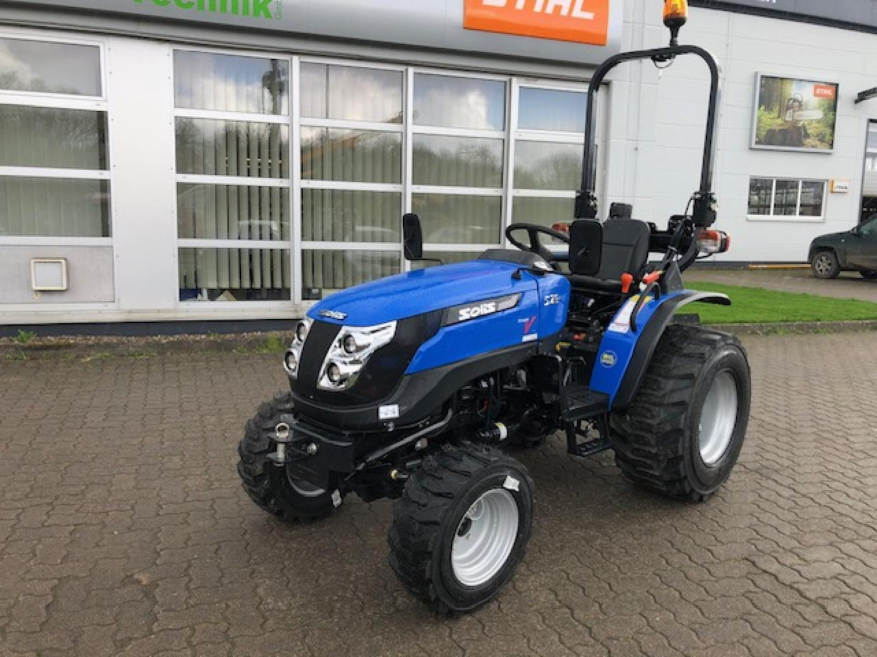 Solis 26+ Seitenschalter - Traktor: slika Solis 26+ Seitenschalter - Traktor Solis 26+ Seitenschalter - Traktor: slika Solis 26+ Seitenschalter - Traktor