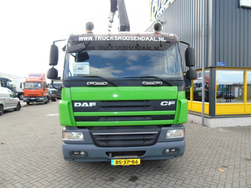 DAF CF 75.310 + HIAB 200 C5 + MANUAL + REMOTE + 6X2 STEERING - Kamion s kranom: slika DAF CF 75.310 + HIAB 200 C5 + MANUAL + REMOTE + 6X2 STEERING - Kamion s kranom DAF CF 75.310 + HIAB 200 C5 + MANUAL + REMOTE + 6X2 STEERING - Kamion s kranom: slika DAF CF 75.310 + HIAB 200 C5 + MANUAL + REMOTE + 6X2 STEERING - Kamion s kranom