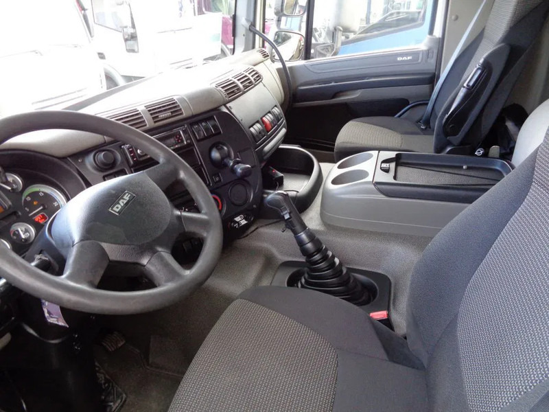 DAF CF 85.460 + Euro 5 + JKB Kennis Type 20.000 Crane + Pto + discounted from 49.500,- - Kamion s kranom: slika DAF CF 85.460 + Euro 5 + JKB Kennis Type 20.000 Crane + Pto + discounted from 49.500,- - Kamion s kranom DAF CF 85.460 + Euro 5 + JKB Kennis Type 20.000 Crane + Pto + discounted from 49.500,- - Kamion s kranom: slika DAF CF 85.460 + Euro 5 + JKB Kennis Type 20.000 Crane + Pto + discounted from 49.500,- - Kamion s kranom