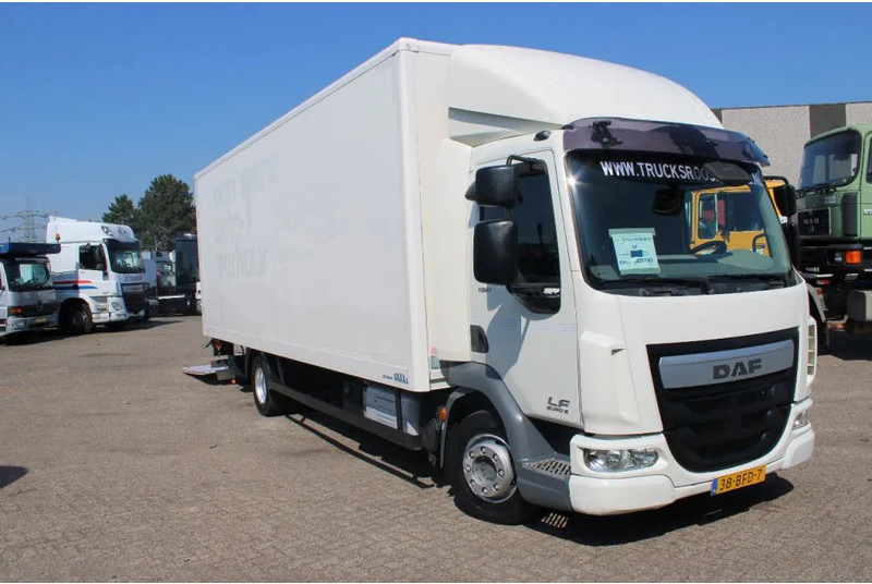 DAF LF 180 + Euro 6 + Dhollandia Lift + 12t - Kamion sandučar: slika DAF LF 180 + Euro 6 + Dhollandia Lift + 12t - Kamion sandučar DAF LF 180 + Euro 6 + Dhollandia Lift + 12t - Kamion sandučar: slika DAF LF 180 + Euro 6 + Dhollandia Lift + 12t - Kamion sandučar