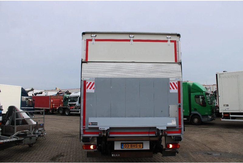 Kamion sandučar DAF LF 210 + EURO 6 + 12t: slika Kamion sandučar DAF LF 210 + EURO 6 + 12t