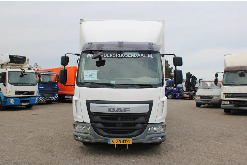 Kamion sandučar DAF LF 210 + euro 6 + lift + 12T + 3P: slika Kamion sandučar DAF LF 210 + euro 6 + lift + 12T + 3P
