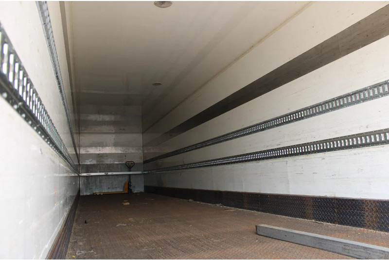 Groenewegen 3x BPW +3 TONS lift - Poluprikolica sa zatvorenim sandukom: slika Groenewegen 3x BPW +3 TONS lift - Poluprikolica sa zatvorenim sandukom Groenewegen 3x BPW +3 TONS lift - Poluprikolica sa zatvorenim sandukom: slika Groenewegen 3x BPW +3 TONS lift - Poluprikolica sa zatvorenim sandukom