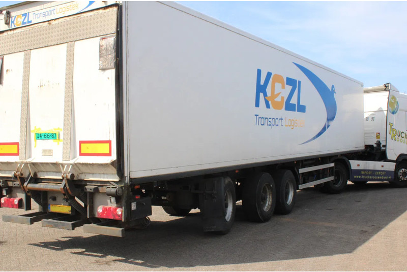 Groenewegen 3x BPW +3 TONS lift - Poluprikolica sa zatvorenim sandukom: slika Groenewegen 3x BPW +3 TONS lift - Poluprikolica sa zatvorenim sandukom Groenewegen 3x BPW +3 TONS lift - Poluprikolica sa zatvorenim sandukom: slika Groenewegen 3x BPW +3 TONS lift - Poluprikolica sa zatvorenim sandukom