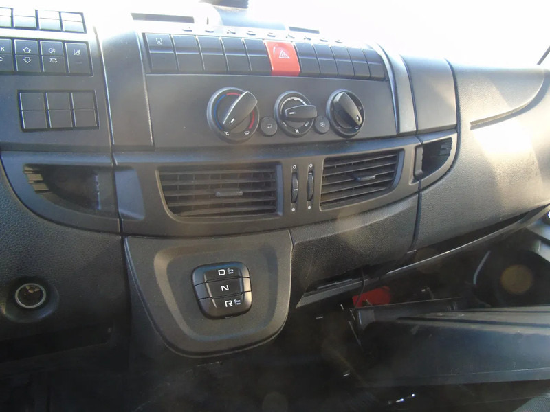 Iveco Eurocargo 120E19 + euro 6 + lift + BROKEN ENGINE - Kamion sandučar: slika Iveco Eurocargo 120E19 + euro 6 + lift + BROKEN ENGINE - Kamion sandučar Iveco Eurocargo 120E19 + euro 6 + lift + BROKEN ENGINE - Kamion sandučar: slika Iveco Eurocargo 120E19 + euro 6 + lift + BROKEN ENGINE - Kamion sandučar