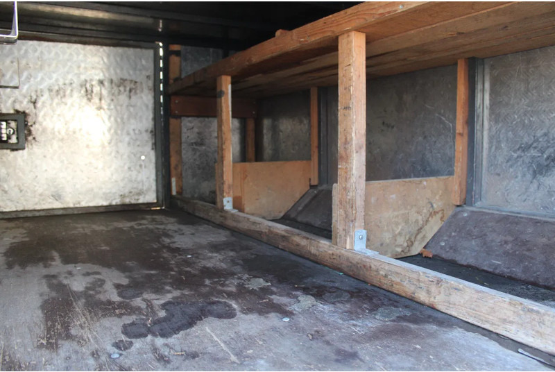 Kamion s kukastom dizalicom Iveco Eurocargo 150E18 + manual + 3p: slika Kamion s kukastom dizalicom Iveco Eurocargo 150E18 + manual + 3p Kamion s kukastom dizalicom Iveco Eurocargo 150E18 + manual + 3p: slika Kamion s kukastom dizalicom Iveco Eurocargo 150E18 + manual + 3p