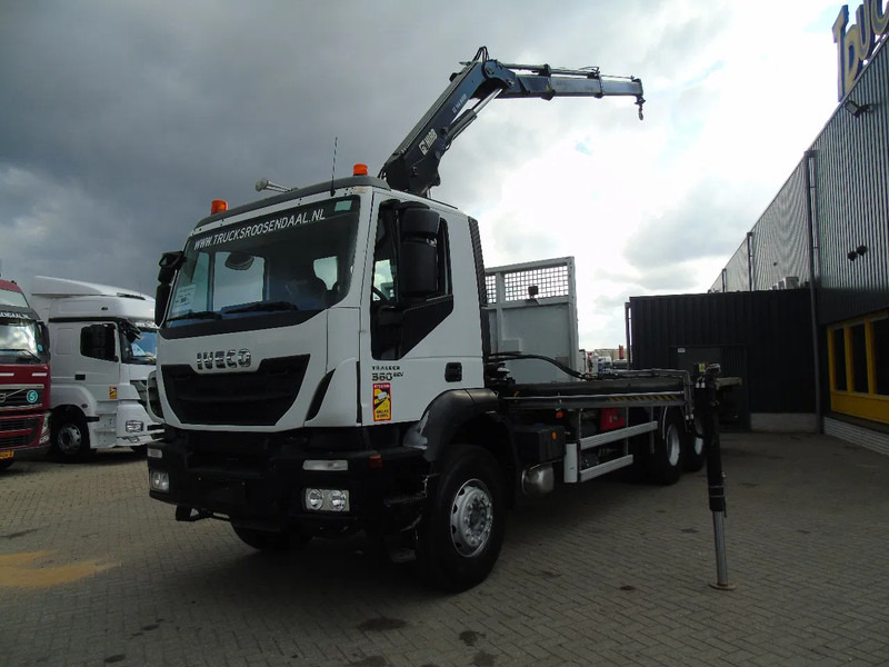 Iveco Eurotrakker 360 EEV + HIAB 144B- 2 + 6X4 + REMOTE + SPRING/BIG AXLE + EURO 5 - Kamion s kranom: slika Iveco Eurotrakker 360 EEV + HIAB 144B- 2 + 6X4 + REMOTE + SPRING/BIG AXLE + EURO 5 - Kamion s kranom Iveco Eurotrakker 360 EEV + HIAB 144B- 2 + 6X4 + REMOTE + SPRING/BIG AXLE + EURO 5 - Kamion s kranom: slika Iveco Eurotrakker 360 EEV + HIAB 144B- 2 + 6X4 + REMOTE + SPRING/BIG AXLE + EURO 5 - Kamion s kranom