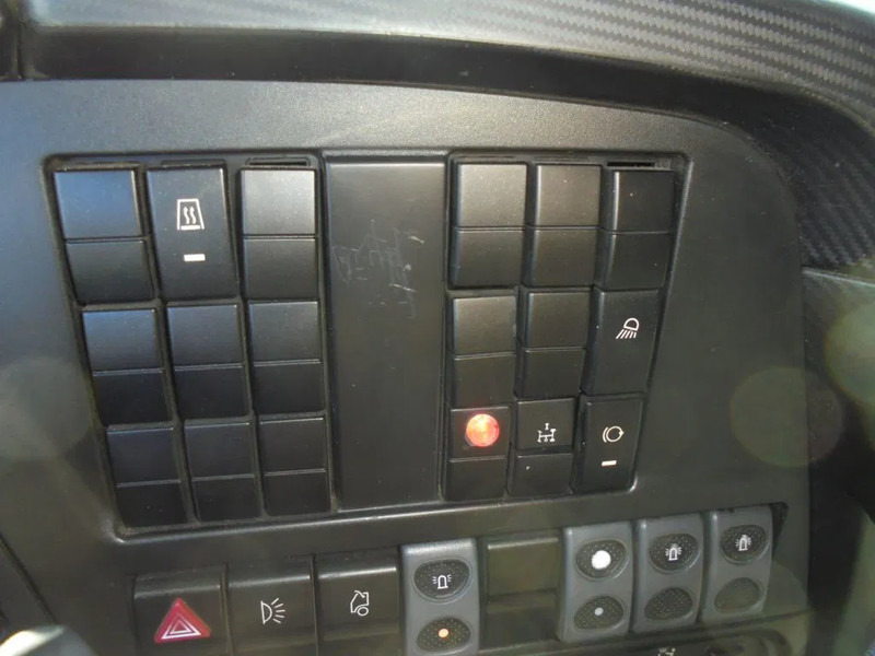 Vakum kamion Iveco Trakker 450 + Euro 5 + Zandzuiger + Manual + 6x4 + Remote: slika Vakum kamion Iveco Trakker 450 + Euro 5 + Zandzuiger + Manual + 6x4 + Remote