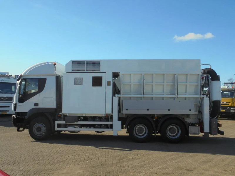 Vakum kamion Iveco Trakker 450 + Euro 5 + Zandzuiger + Manual + 6x4 + Remote: slika Vakum kamion Iveco Trakker 450 + Euro 5 + Zandzuiger + Manual + 6x4 + Remote
