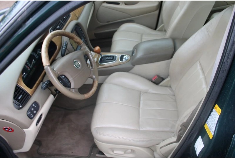 Limuzina Jaguar S-TYPE 3.0 V6 EXECUTIVE +EURO 3: slika Limuzina Jaguar S-TYPE 3.0 V6 EXECUTIVE +EURO 3