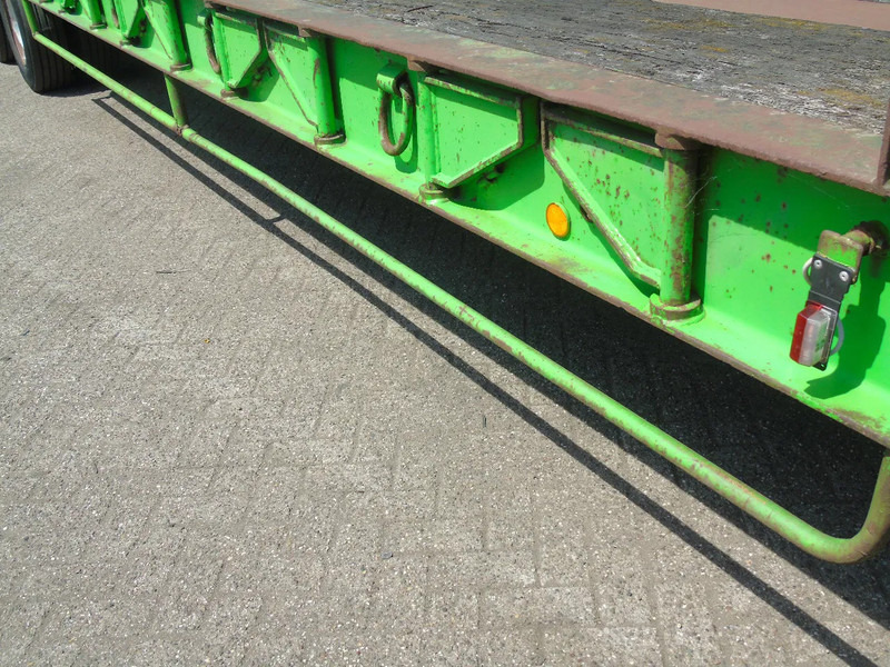 Kaiser 2X AXLE + RAMPS COMPLETE - Poluprikolica za prijevoz automobila: slika Kaiser 2X AXLE + RAMPS COMPLETE - Poluprikolica za prijevoz automobila Kaiser 2X AXLE + RAMPS COMPLETE - Poluprikolica za prijevoz automobila: slika Kaiser 2X AXLE + RAMPS COMPLETE - Poluprikolica za prijevoz automobila