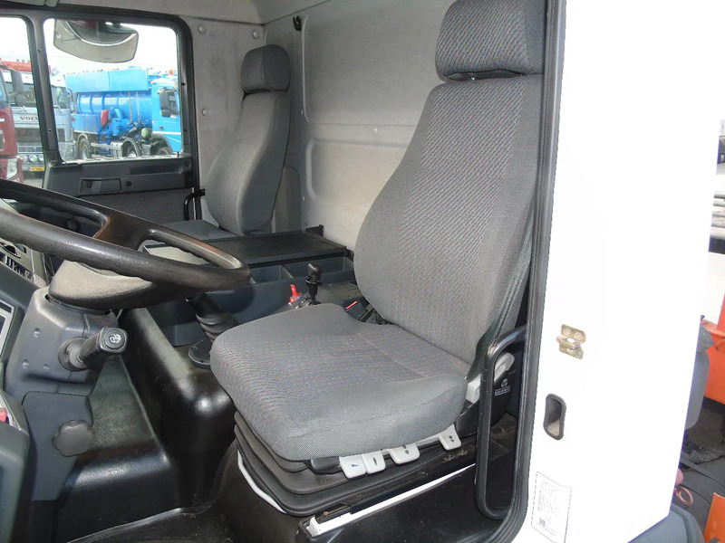 Kamion s kranom MAN 8.163 + ATLAS 60.1 + MANUAL + EURO 2 + 127KM!!: slika Kamion s kranom MAN 8.163 + ATLAS 60.1 + MANUAL + EURO 2 + 127KM!! Kamion s kranom MAN 8.163 + ATLAS 60.1 + MANUAL + EURO 2 + 127KM!!: slika Kamion s kranom MAN 8.163 + ATLAS 60.1 + MANUAL + EURO 2 + 127KM!!