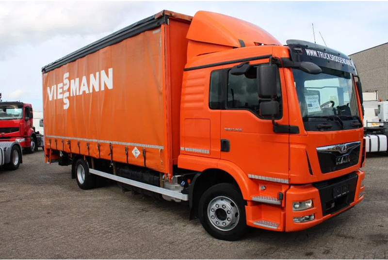 MAN TGM 12.250 + EURO 6 + manual + LIFT + BE apk 18-05-2024 - Kamion s ceradom: slika MAN TGM 12.250 + EURO 6 + manual + LIFT + BE apk 18-05-2024 - Kamion s ceradom MAN TGM 12.250 + EURO 6 + manual + LIFT + BE apk 18-05-2024 - Kamion s ceradom: slika MAN TGM 12.250 + EURO 6 + manual + LIFT + BE apk 18-05-2024 - Kamion s ceradom