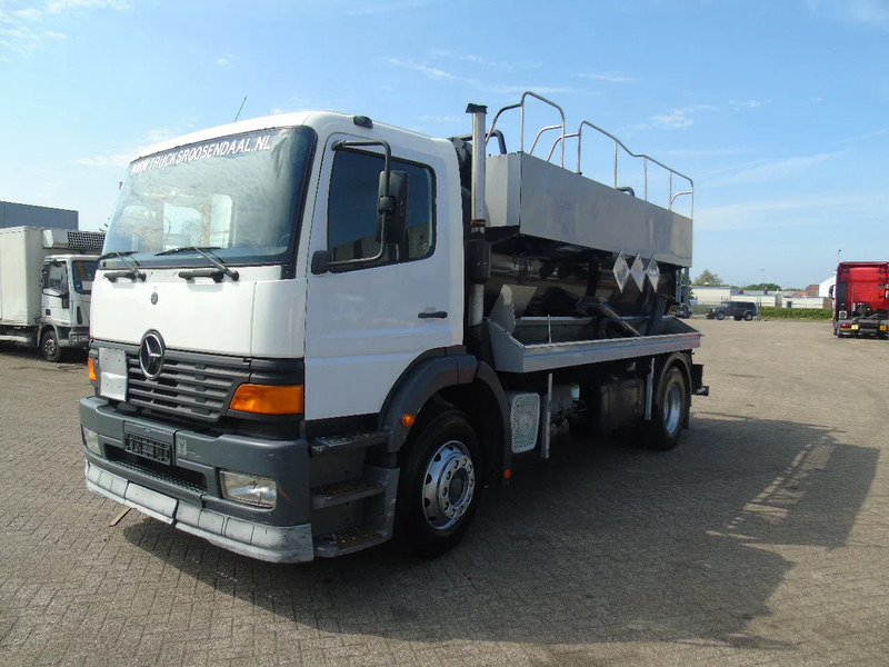 Mercedes-Benz Atego 1923 + 8.800 liter INOX + complete pump/tipper/functional + EURO 2 - Vakum kamion: slika Mercedes-Benz Atego 1923 + 8.800 liter INOX + complete pump/tipper/functional + EURO 2 - Vakum kamion Mercedes-Benz Atego 1923 + 8.800 liter INOX + complete pump/tipper/functional + EURO 2 - Vakum kamion: slika Mercedes-Benz Atego 1923 + 8.800 liter INOX + complete pump/tipper/functional + EURO 2 - Vakum kamion