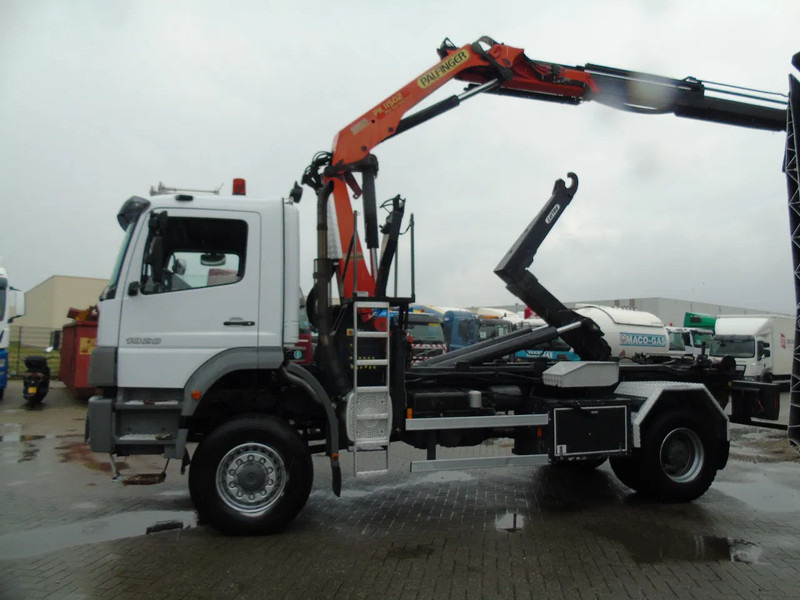 Mercedes-Benz Atego 1928 + 4x4 + PALFINGER PK11.500 + pallift + MANUAL + SPRING - Kamion s kranom: slika Mercedes-Benz Atego 1928 + 4x4 + PALFINGER PK11.500 + pallift + MANUAL + SPRING - Kamion s kranom Mercedes-Benz Atego 1928 + 4x4 + PALFINGER PK11.500 + pallift + MANUAL + SPRING - Kamion s kranom: slika Mercedes-Benz Atego 1928 + 4x4 + PALFINGER PK11.500 + pallift + MANUAL + SPRING - Kamion s kranom