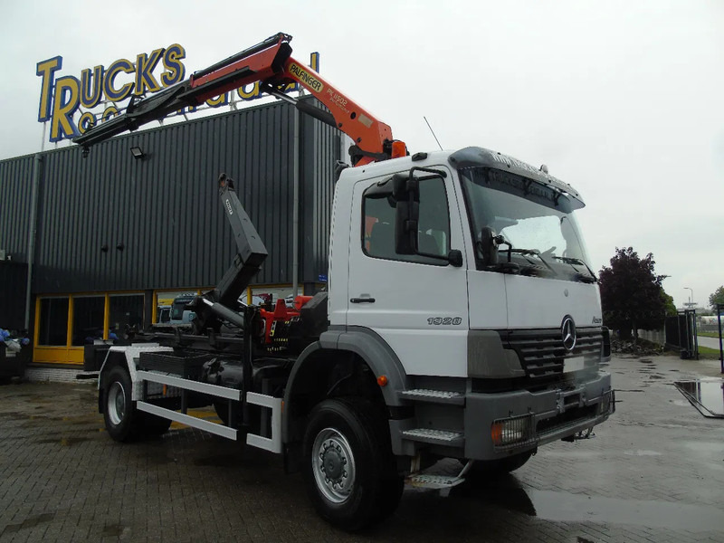 Mercedes-Benz Atego 1928 + 4x4 + PALFINGER PK11.500 + pallift + MANUAL + SPRING - Kamion s kranom: slika Mercedes-Benz Atego 1928 + 4x4 + PALFINGER PK11.500 + pallift + MANUAL + SPRING - Kamion s kranom Mercedes-Benz Atego 1928 + 4x4 + PALFINGER PK11.500 + pallift + MANUAL + SPRING - Kamion s kranom: slika Mercedes-Benz Atego 1928 + 4x4 + PALFINGER PK11.500 + pallift + MANUAL + SPRING - Kamion s kranom
