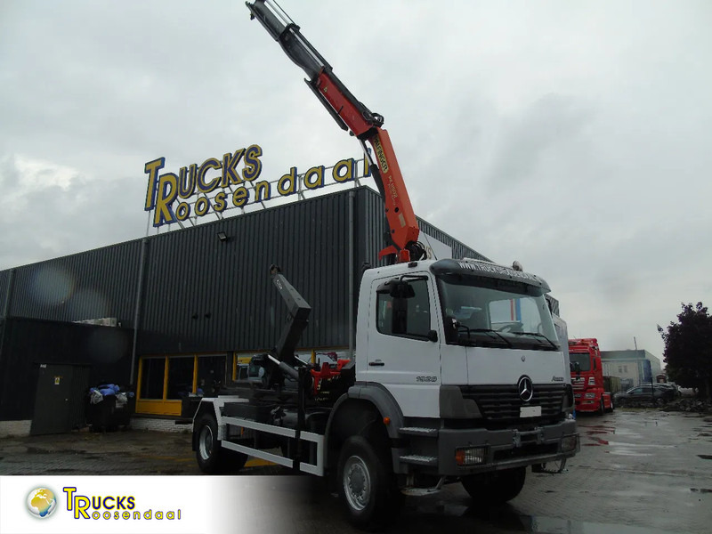 Mercedes-Benz Atego 1928 + 4x4 + PALFINGER PK11.500 + pallift + MANUAL + SPRING - Kamion s kranom: slika Mercedes-Benz Atego 1928 + 4x4 + PALFINGER PK11.500 + pallift + MANUAL + SPRING - Kamion s kranom Mercedes-Benz Atego 1928 + 4x4 + PALFINGER PK11.500 + pallift + MANUAL + SPRING - Kamion s kranom: slika Mercedes-Benz Atego 1928 + 4x4 + PALFINGER PK11.500 + pallift + MANUAL + SPRING - Kamion s kranom