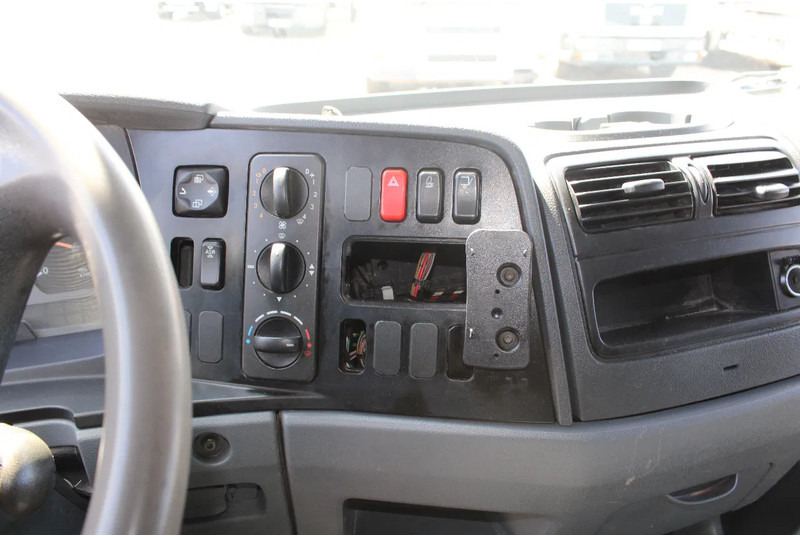 Kiper Mercedes-Benz Atego 818 + TIPPER + MANUAL: slika Kiper Mercedes-Benz Atego 818 + TIPPER + MANUAL