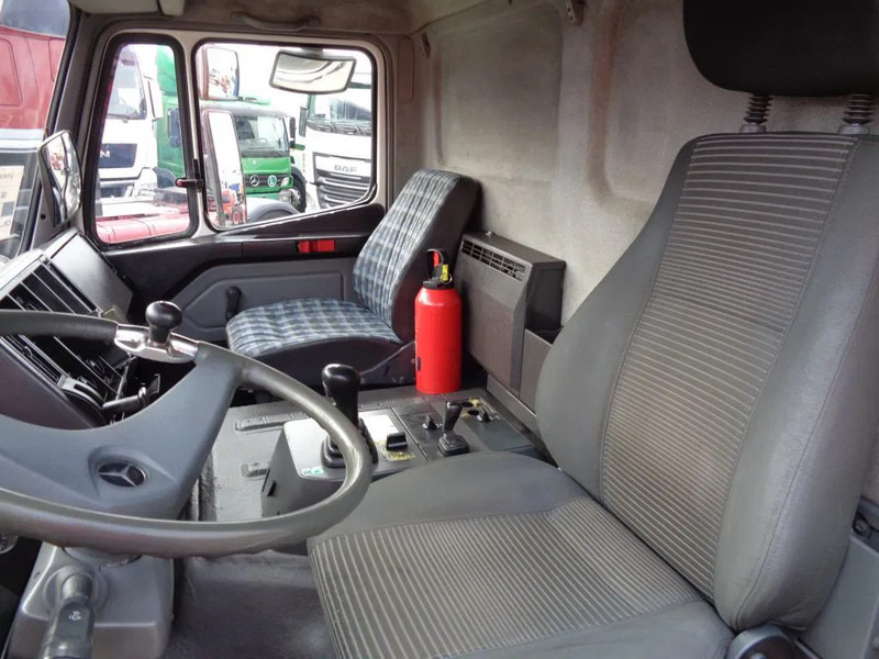 Mercedes-Benz SK 2433 + Semi-Auto + PTO + Serie 14 Crane + 3 pedals - Kamion s kabelskim sustavom, Kamion s kranom: slika Mercedes-Benz SK 2433 + Semi-Auto + PTO + Serie 14 Crane + 3 pedals - Kamion s kabelskim sustavom, Kamion s kranom Mercedes-Benz SK 2433 + Semi-Auto + PTO + Serie 14 Crane + 3 pedals - Kamion s kabelskim sustavom, Kamion s kranom: slika Mercedes-Benz SK 2433 + Semi-Auto + PTO + Serie 14 Crane + 3 pedals - Kamion s kabelskim sustavom, Kamion s kranom