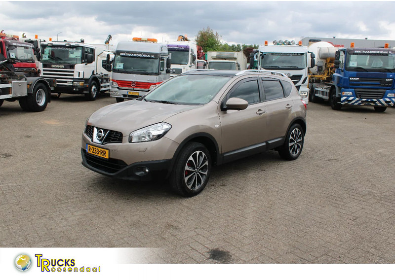 Nissan QASHQAI 2.0 AUTOMATIC / CAMERA - SUV: slika Nissan QASHQAI 2.0 AUTOMATIC / CAMERA - SUV Nissan QASHQAI 2.0 AUTOMATIC / CAMERA - SUV: slika Nissan QASHQAI 2.0 AUTOMATIC / CAMERA - SUV