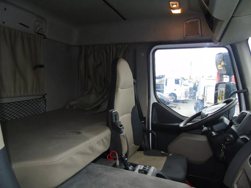 Kamion s kranom Renault Premium 380 DXI + HIAB 166 + 6x2 + EURO 5: slika Kamion s kranom Renault Premium 380 DXI + HIAB 166 + 6x2 + EURO 5