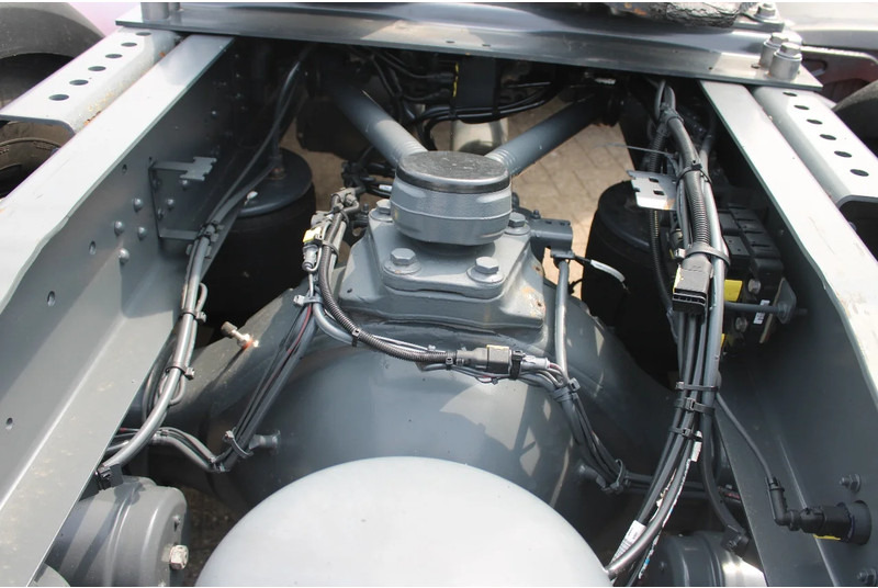 Tegljač DAF XF 106.530 + euro 6 + spoiler + top truck (G314): slika Tegljač DAF XF 106.530 + euro 6 + spoiler + top truck (G314)