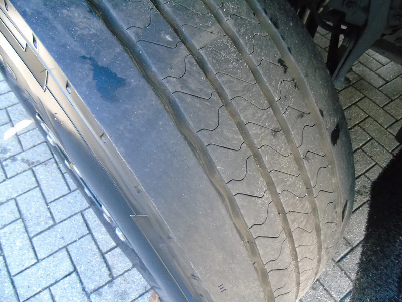 Tegljač DAF XF 510 + PTO + EURO 6 + SSC + SPOILER: slika Tegljač DAF XF 510 + PTO + EURO 6 + SSC + SPOILER