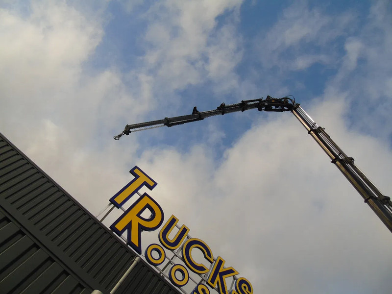 Tegljač MAN TGA 41.430 + HIAB 800 6x + 5x JIB WINCH + 8X4 + REMOTE: slika Tegljač MAN TGA 41.430 + HIAB 800 6x + 5x JIB WINCH + 8X4 + REMOTE Tegljač MAN TGA 41.430 + HIAB 800 6x + 5x JIB WINCH + 8X4 + REMOTE: slika Tegljač MAN TGA 41.430 + HIAB 800 6x + 5x JIB WINCH + 8X4 + REMOTE