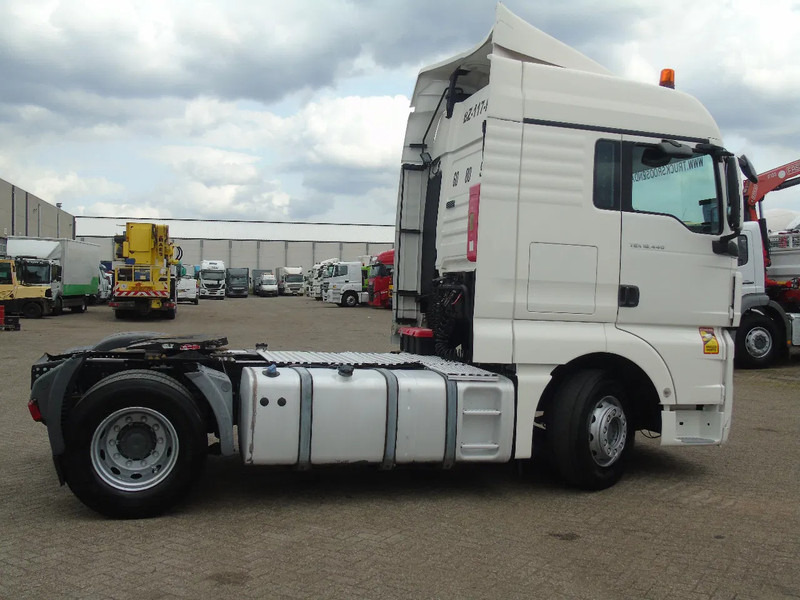MAN TGX 18.440 + EURO 5 + 3X IN STOCK - Tegljač: slika MAN TGX 18.440 + EURO 5 + 3X IN STOCK - Tegljač MAN TGX 18.440 + EURO 5 + 3X IN STOCK - Tegljač: slika MAN TGX 18.440 + EURO 5 + 3X IN STOCK - Tegljač