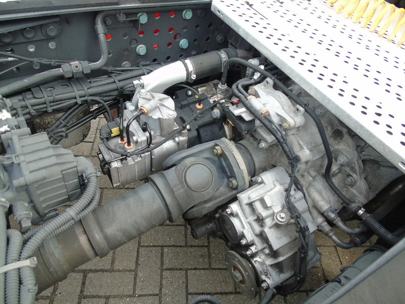 Mercedes-Benz Actros 1843 + RETARDER + EURO 6 + ADR - Tegljač: slika Mercedes-Benz Actros 1843 + RETARDER + EURO 6 + ADR - Tegljač Mercedes-Benz Actros 1843 + RETARDER + EURO 6 + ADR - Tegljač: slika Mercedes-Benz Actros 1843 + RETARDER + EURO 6 + ADR - Tegljač