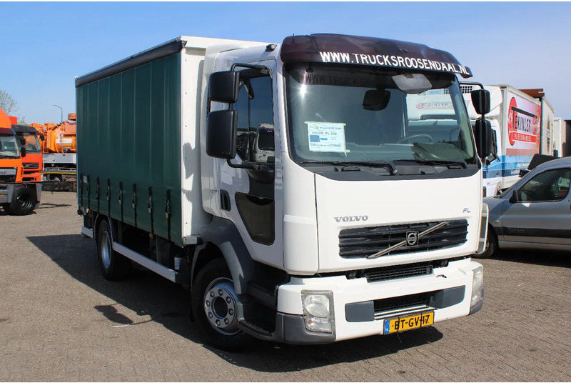 Volvo FL 12 .240 + LIFT + MANUAL - Kamion s ceradom: slika Volvo FL 12 .240 + LIFT + MANUAL - Kamion s ceradom Volvo FL 12 .240 + LIFT + MANUAL - Kamion s ceradom: slika Volvo FL 12 .240 + LIFT + MANUAL - Kamion s ceradom