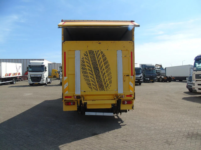Volvo FL 240 + MANUAL + lift - Kamion sandučar: slika Volvo FL 240 + MANUAL + lift - Kamion sandučar Volvo FL 240 + MANUAL + lift - Kamion sandučar: slika Volvo FL 240 + MANUAL + lift - Kamion sandučar